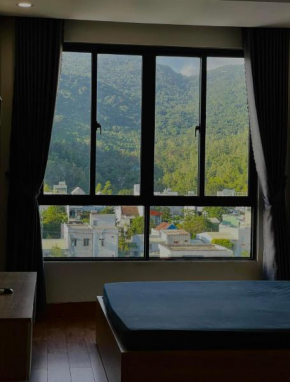 Ami Mountain Sea DaNang Cozy - Mountain iron View